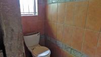 Main Bathroom - 6 square meters of property in Amanzimtoti 