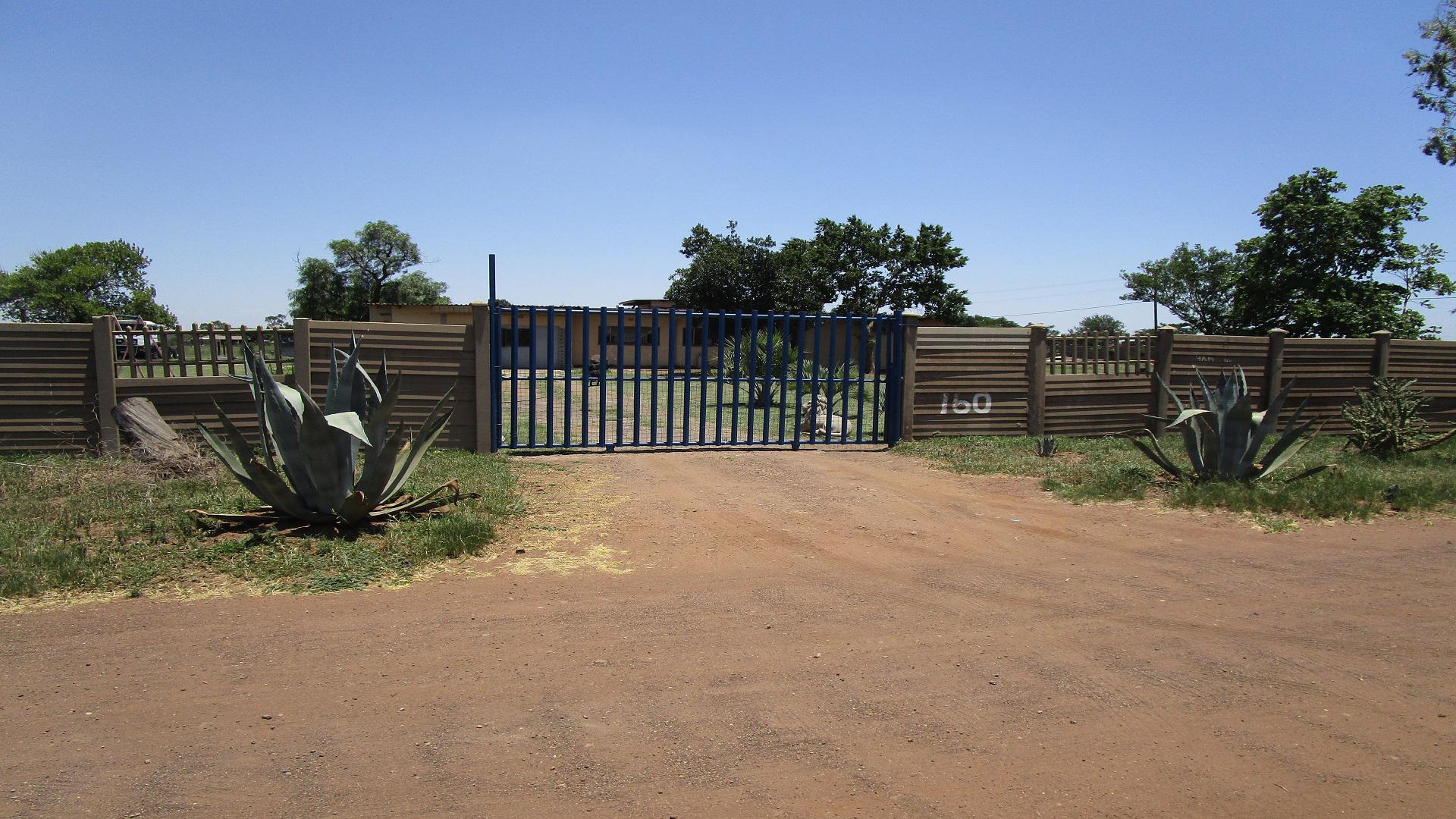 Front View of property in Vanderbijlpark