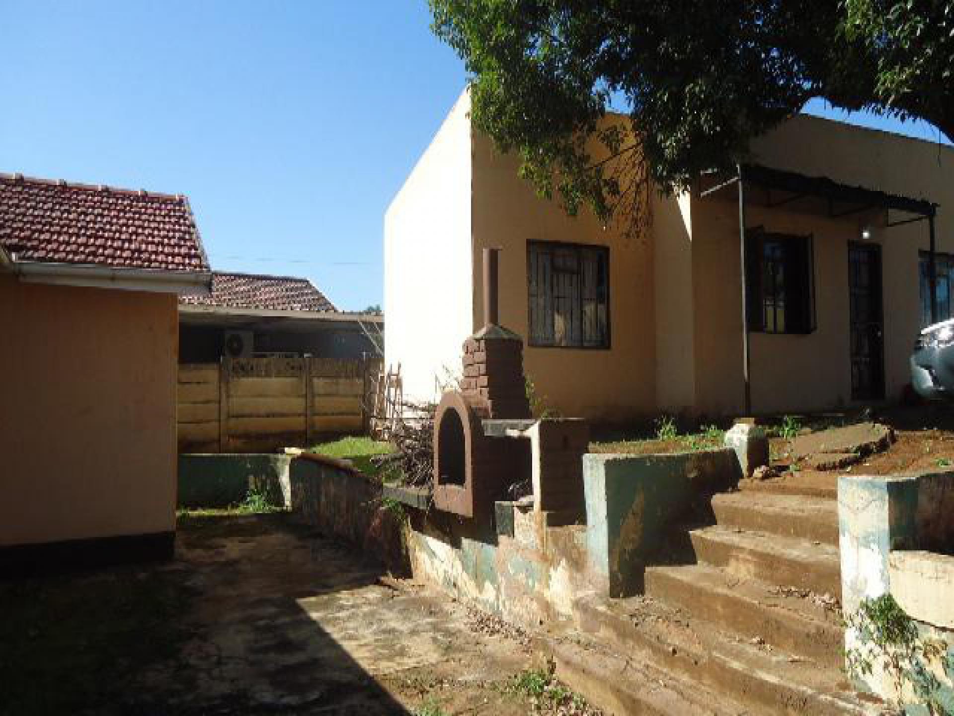 Standard Bank EasySell 10 Bedroom House for Sale in Scottsvi