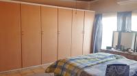 Main Bedroom - 17 square meters of property in Vaalmarina