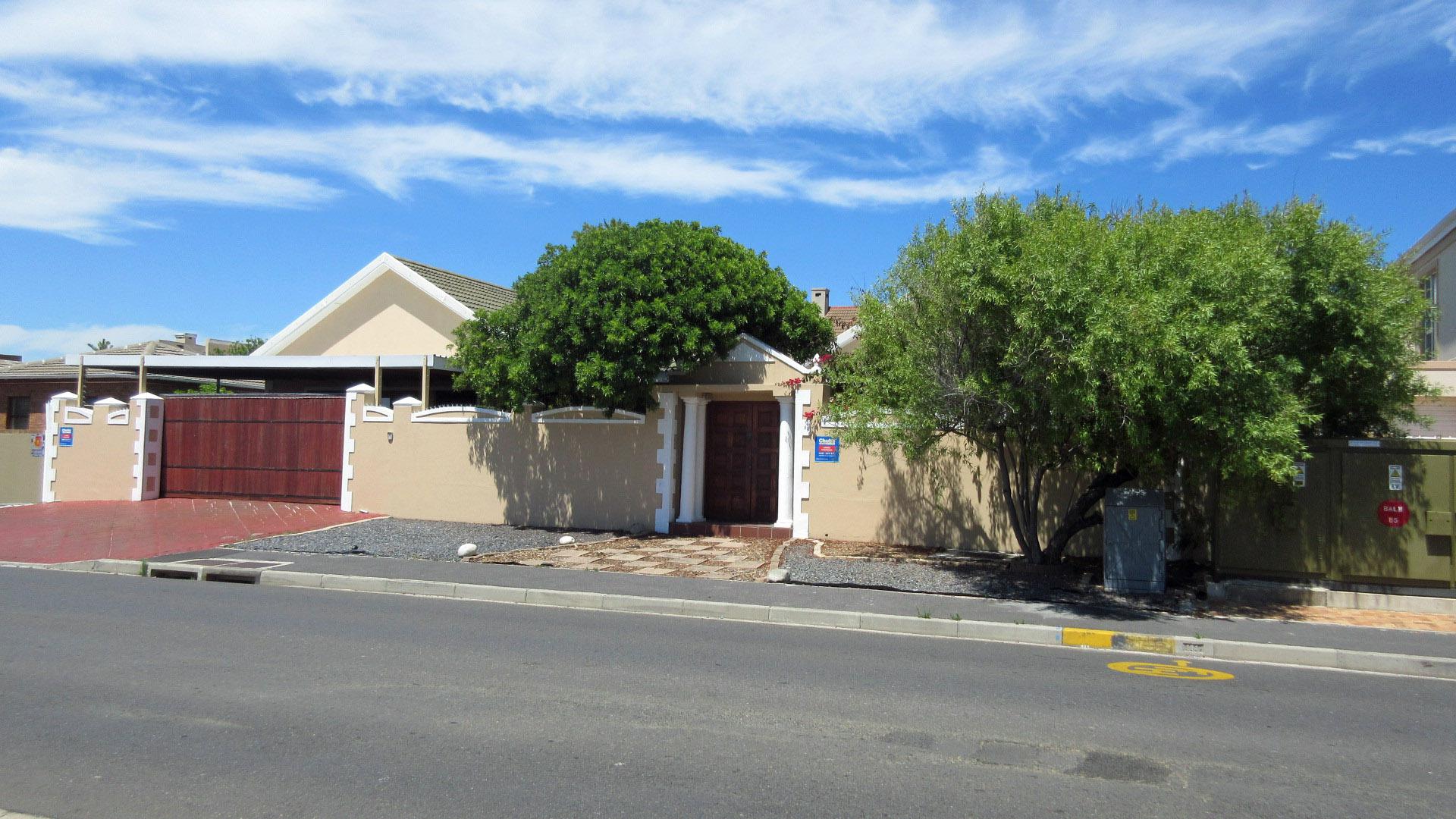 Front View of property in West Beach