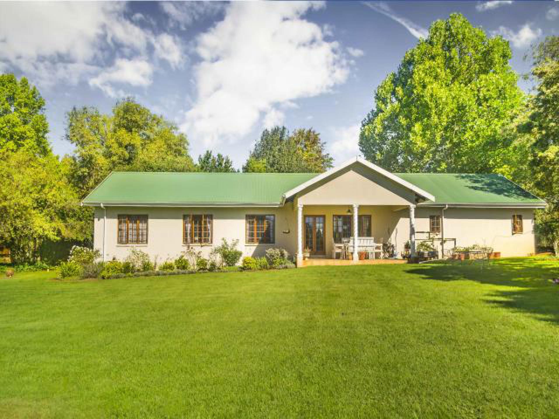 Front View of property in Underberg