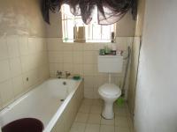Bathroom 2 of property in Ennerdale