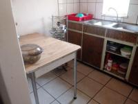 Kitchen - 33 square meters of property in Rothdene