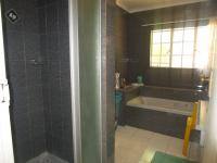 Bathroom 1 - 9 square meters of property in Greenhills