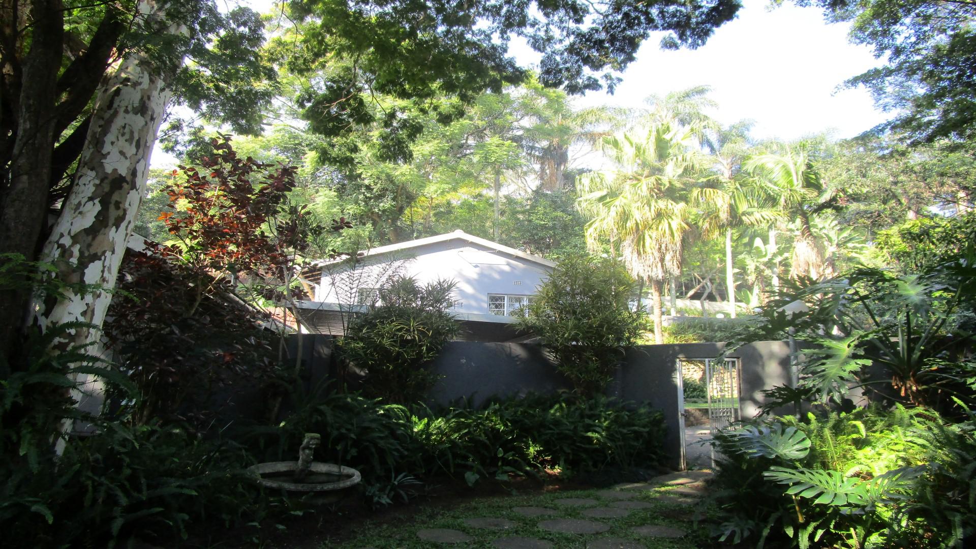 Front View of property in Cowies Hill Park