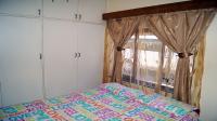 Bed Room 1 - 12 square meters of property in Umtentweni