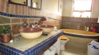 Main Bathroom - 8 square meters of property in Randburg