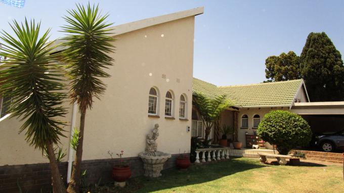 4 Bedroom House for Sale For Sale in Glenmarais (Glen Marais) - Private Sale - MR244733