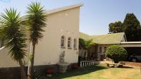 Front View of property in Glenmarais (Glen Marais)