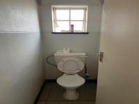 Bathroom 1 of property in Crown Gardens
