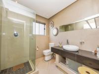Bathroom 1 - 18 square meters of property in Fourways