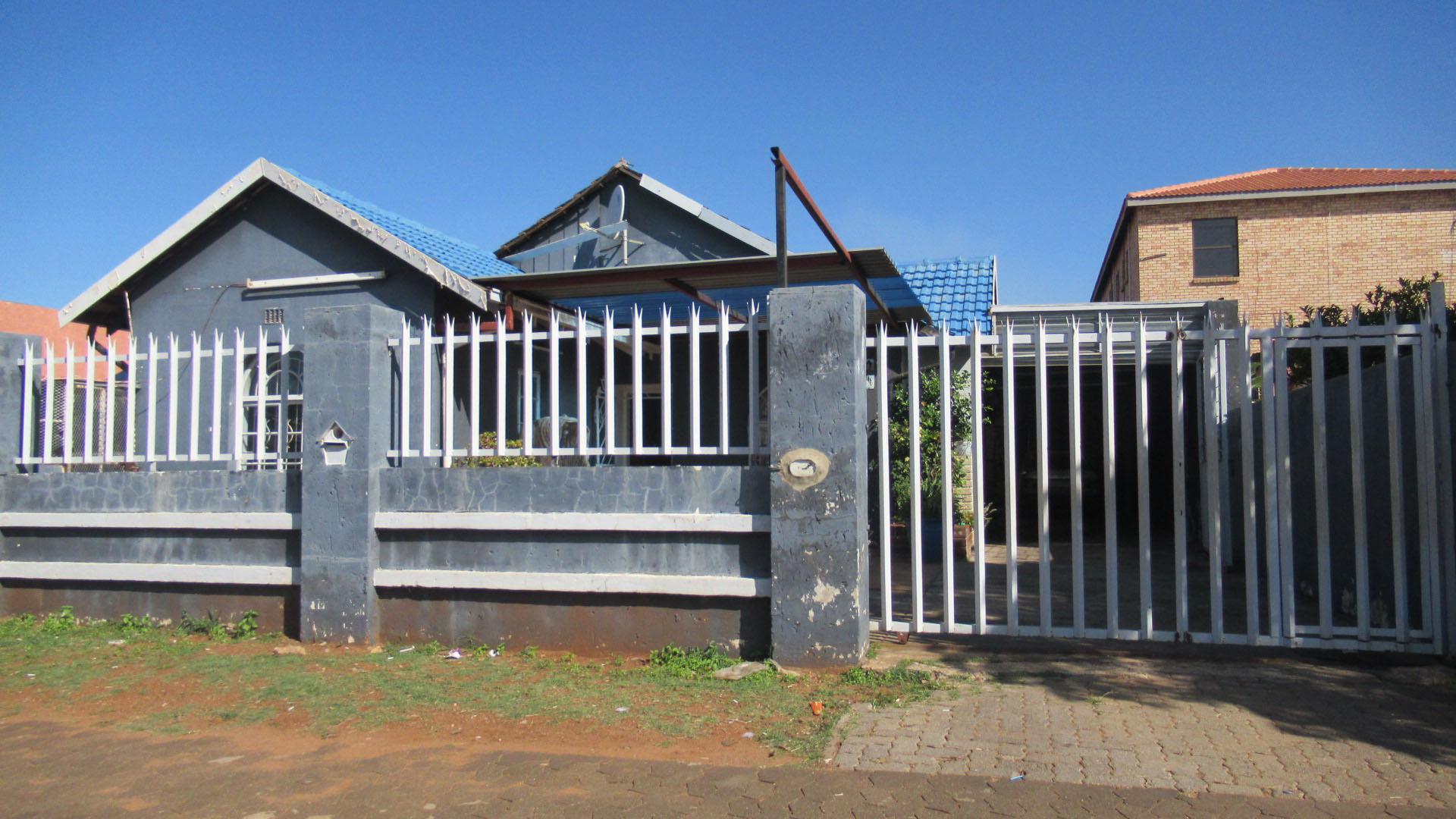 Front View of property in Lenasia