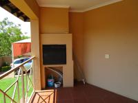 Patio - 10 square meters of property in Safarituine