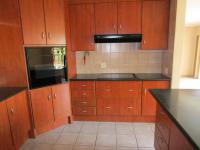 Kitchen - 13 square meters of property in Safarituine