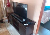 Lounges of property in Clayville