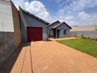 Front View of property in Clayville