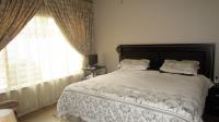 Main Bedroom - 13 square meters of property in Brackenhurst