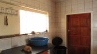 Kitchen - 23 square meters of property in Brackenhurst