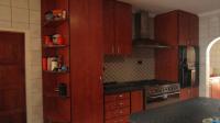 Kitchen - 23 square meters of property in Brackenhurst