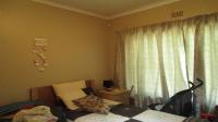 Bed Room 1 - 11 square meters of property in Brackenhurst