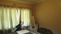 Bed Room 1 - 11 square meters of property in Brackenhurst