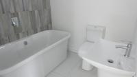Bathroom 1 - 4 square meters of property in Lansdowne