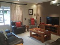 TV Room - 32 square meters of property in Umtentweni