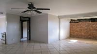 Lounges - 21 square meters of property in Bronkhorstspruit