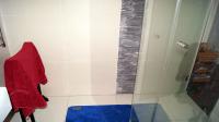 Main Bathroom - 7 square meters of property in Bulwer (Dbn)