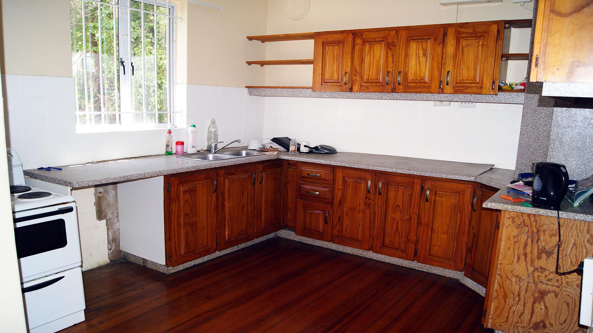 Kitchen - 10 square meters of property in Windermere
