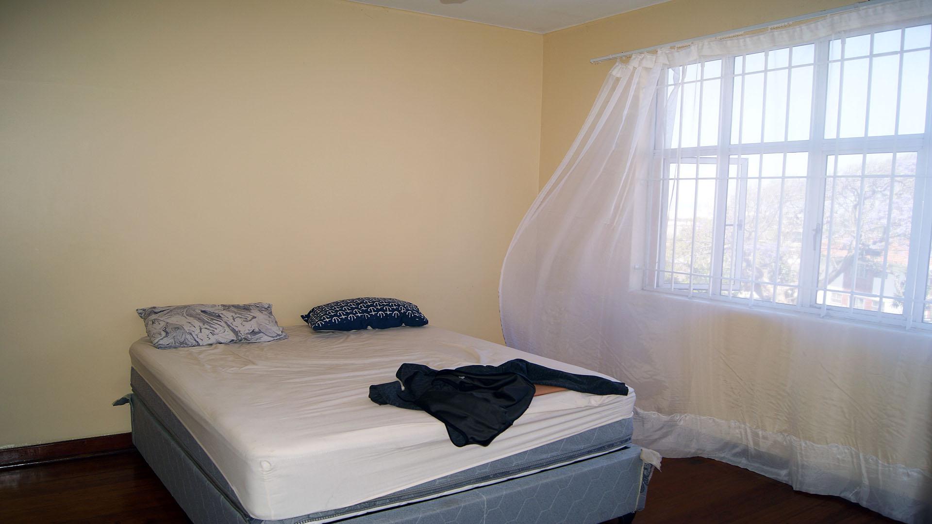 Main Bedroom - 18 square meters of property in Windermere