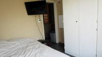 Main Bedroom - 12 square meters of property in Sonneglans
