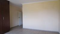 Main Bedroom - 20 square meters of property in Tasbetpark