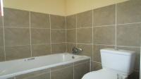 Bathroom 1 - 5 square meters of property in Tasbetpark