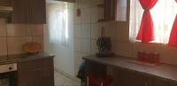 Kitchen - 35 square meters of property in Casseldale