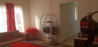 Bed Room 1 - 35 square meters of property in Casseldale