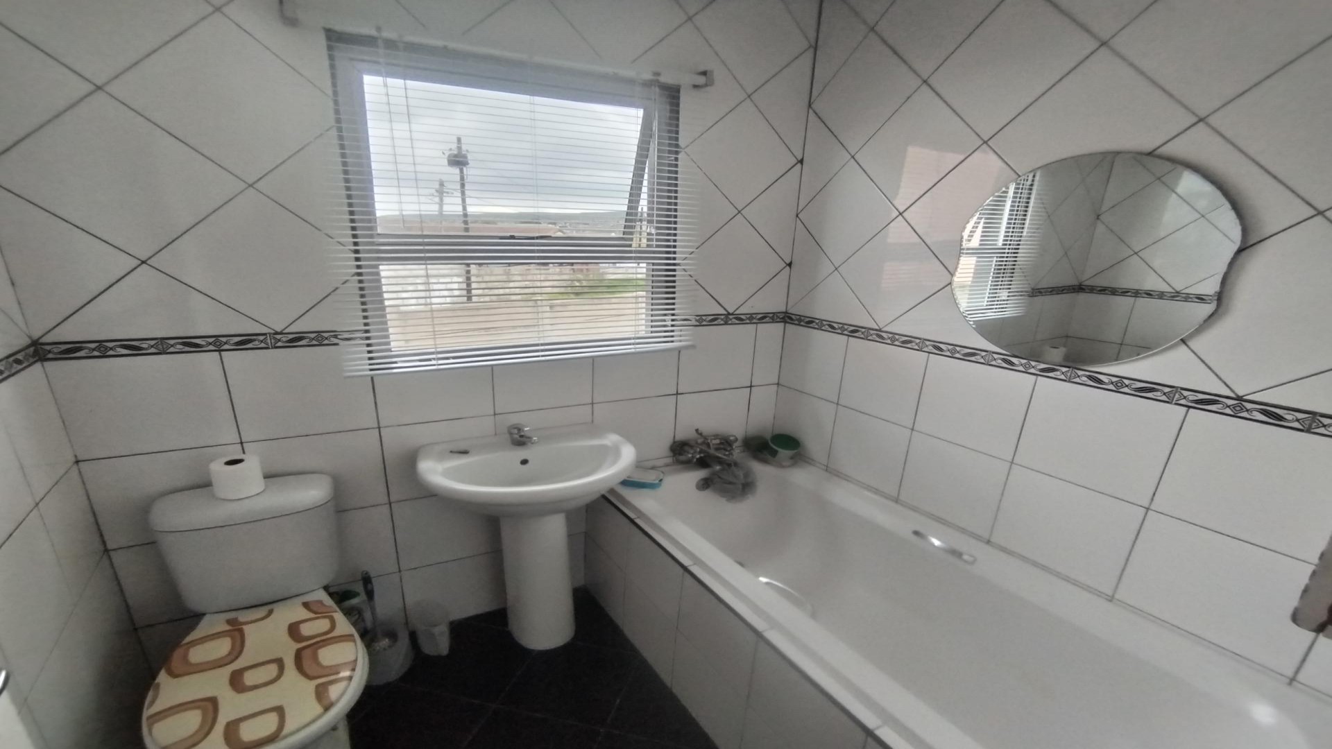 Bathroom 1 of property in Bethelsdorp