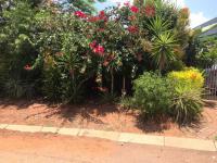 Front View of property in Flora Park 