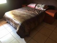 Bed Room 1 of property in Flora Park 