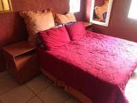 Main Bedroom of property in Flora Park 