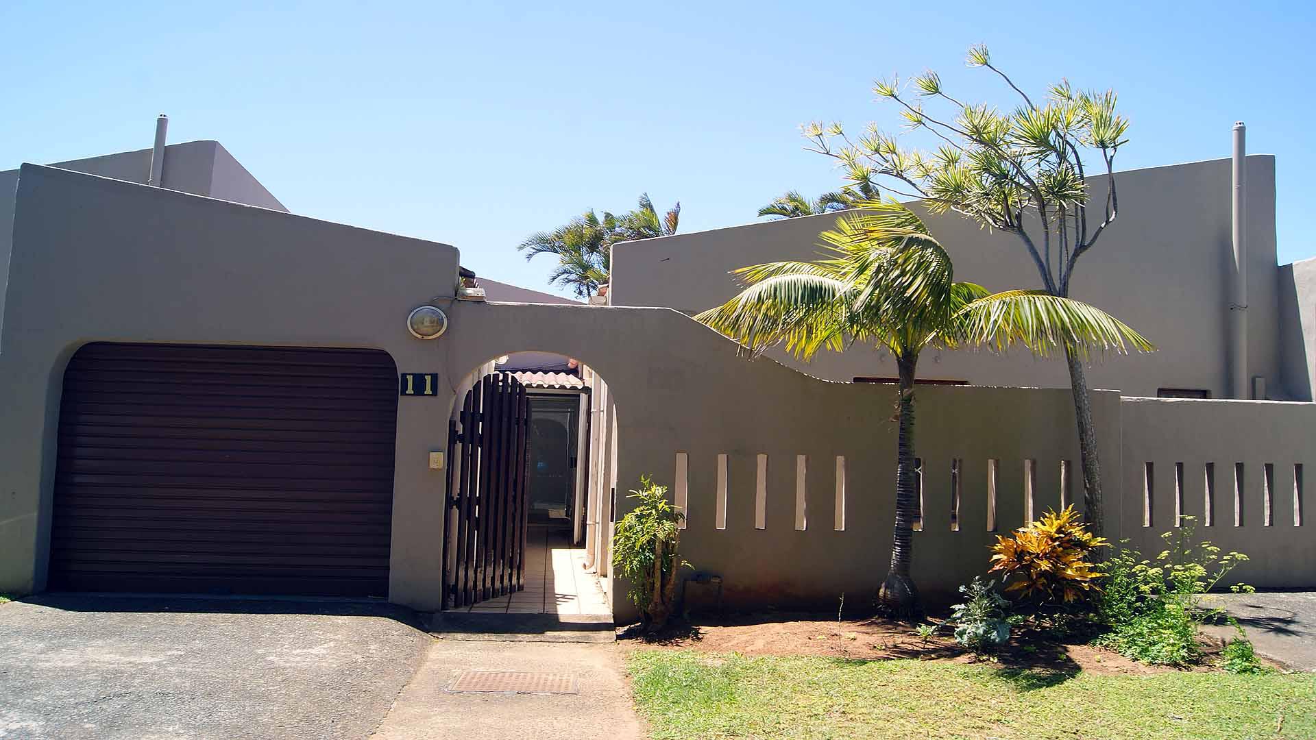 Front View of property in Port Edward