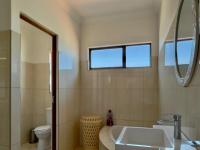 Bathroom 2 - 18 square meters of property in Glenmarais (Glen Marais)