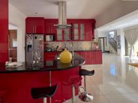 Kitchen - 24 square meters of property in Glenmarais (Glen Marais)