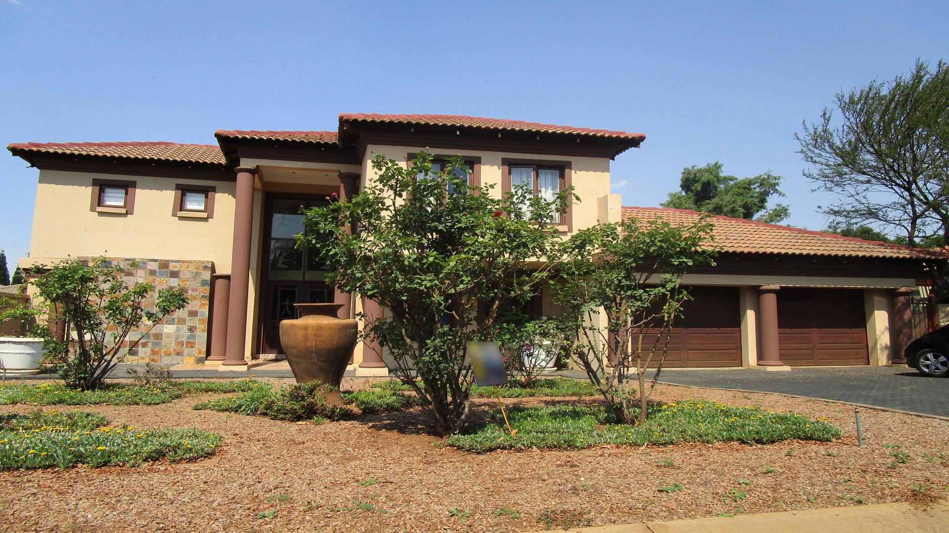 Front View of property in Midstream Estate