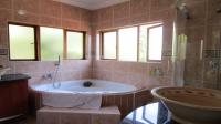 Main Bathroom - 10 square meters of property in Midstream Estate
