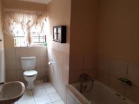 Bathroom 2 of property in Lephalale (Ellisras)