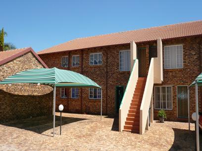 3 Bedroom Simplex for Sale For Sale in Moreletapark - Private Sale - MR25171