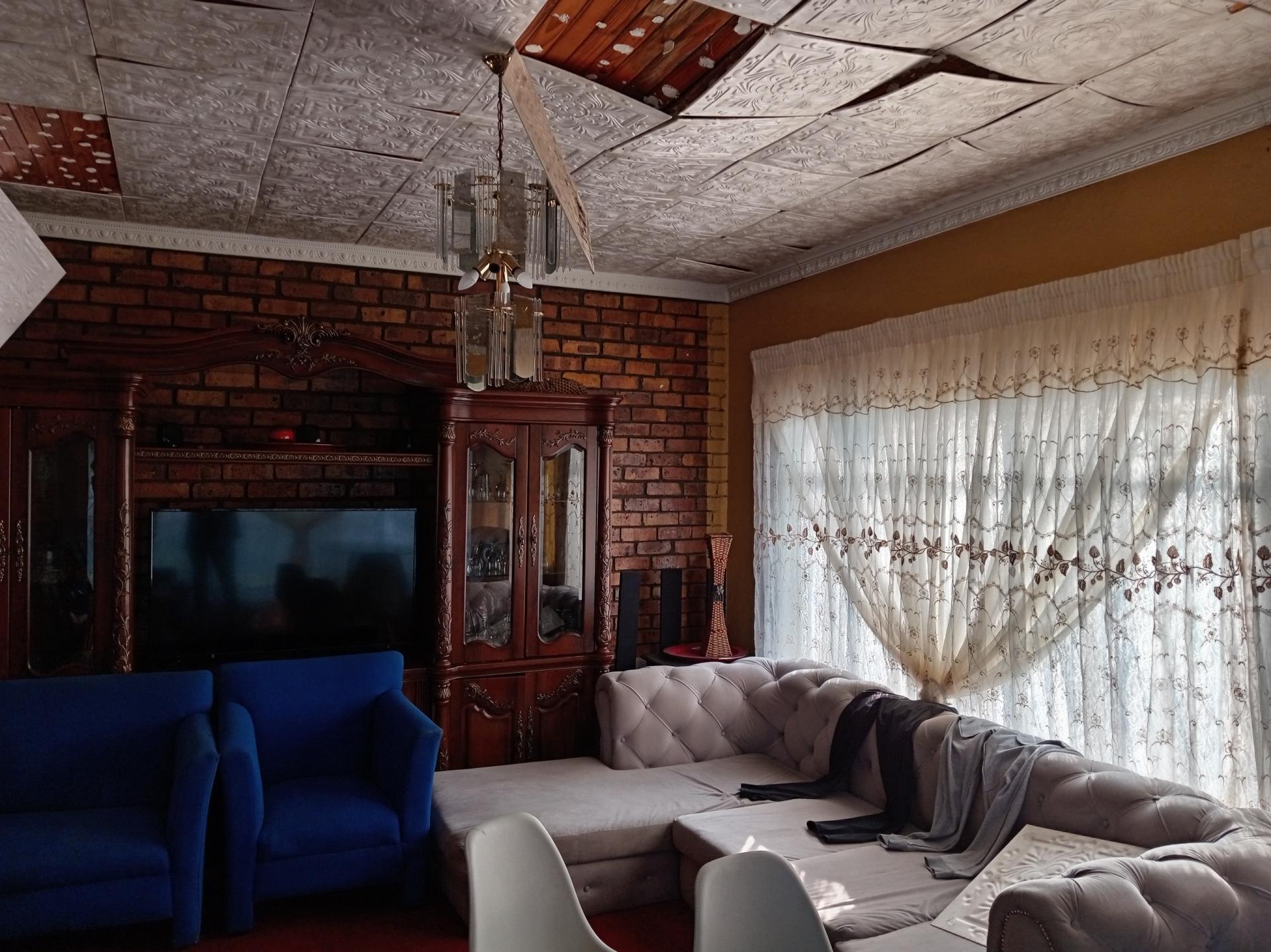 Lounges of property in Bethal