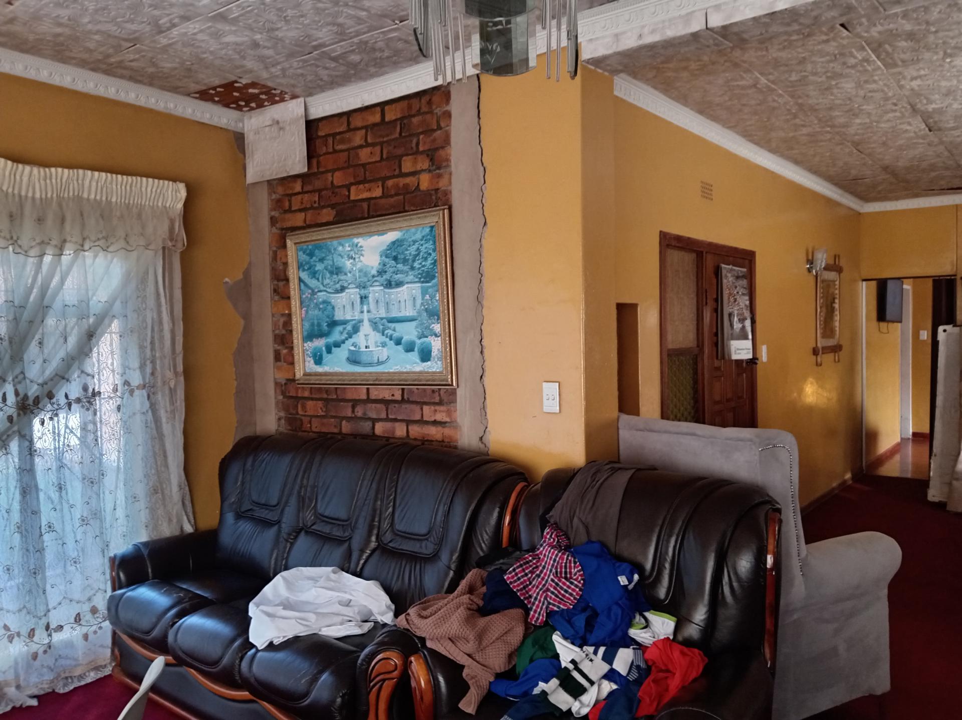 Lounges of property in Bethal